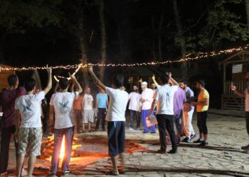 مؤسسة نجل أردوغان تنظم معسكرات للجهاديين في تركيا!