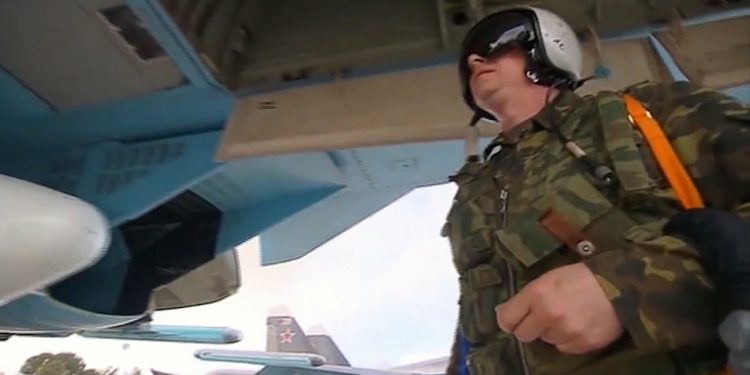 دوريات مشتركة لطيارين روس وسوريين لأول مرة