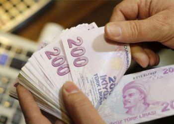 خبيرة اقتصادية تشرح تجربة السياسة المالية المحفوفة بالمخاطر في تركيا