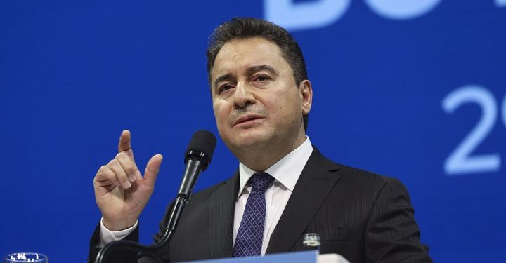 علي باباجان: تركيا تحكمها شراكة استبدادية