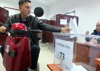 الحزب الحاكم يفوز بالانتخابات في قبرص التركية