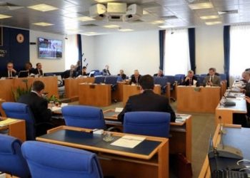 نائب وزير المالية يطلب الدعاء لإنجاح إجراءات أردوغان الاقتصادية