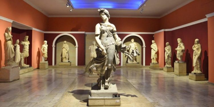 تركيا.. 300 % زيادة برسوم المزارات السياحية في تركيا