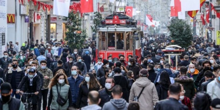 90 % من الأتراك لا يصدقون بيانات هيئة الإحصاء