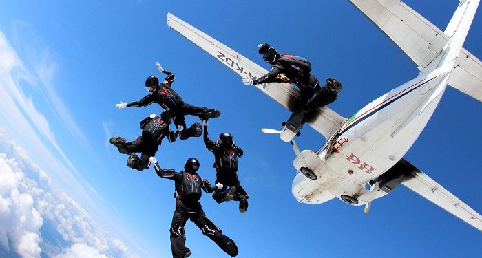 المجنون والمقامر والمغامر