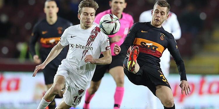 6 أهداف في مباراة هاتاي سبور وجالطة سراي