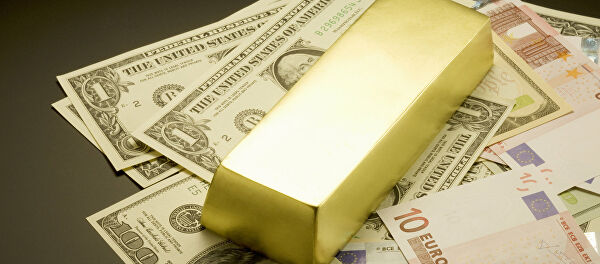 الغزو الروسي لأوكرانيا يرفع أسعار الذهب والدولار