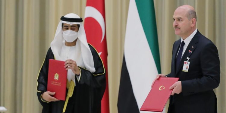 هل تتفاوض تركيا مع أبوظبي لاستعادة سادات بكر؟