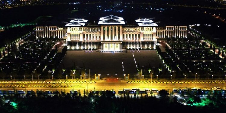 برلماني: قصر أردوغان يستخدم الكهرباء بشكل غير قانوني