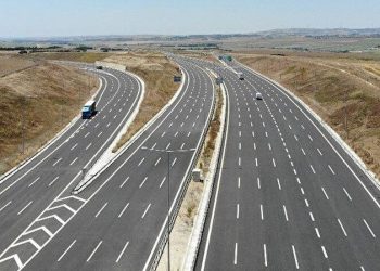 14 مليار دولار خسائر جراء انخفاض إيرادات عبور طريق مرمرة في إسطنبول