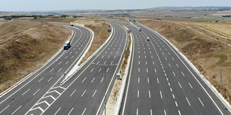 14 مليار دولار خسائر جراء انخفاض إيرادات عبور طريق مرمرة في إسطنبول