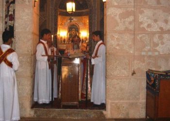 المسيحيون الأرثوذكس في تركيا يصلون من أجل السلام بين أوكرانيا وروسيا