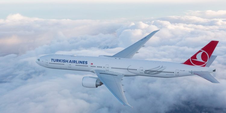 الخطوط الجوية التركية تلغي رحلاتها إلى أوكرانيا