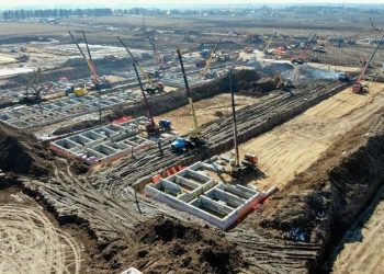 الحرب الروسية الأوكرانية تهدد مشاريعا بقيمة 25 مليار دولار لشركات تركية