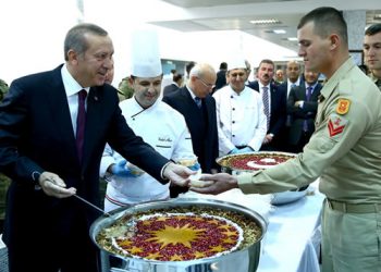 أردوغان يكشف عن وصفة غذائية خاصة به.. كم تبلغ تكلفتها؟