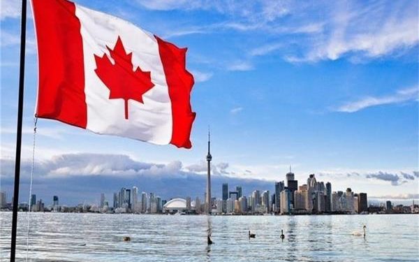 كندا تحظر واردات النفط الخام من روسيا