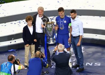 ملكية نادي تشيلسي قد تنتقل إلى ملياردير تركي