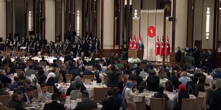 تقرير سويدي: أتراك أوروبا الذراع الطولى لأردوغان
