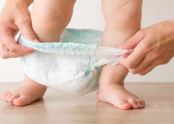 البرلمان التركي يعتبر حفاضات الأطفال “رفاهية”!