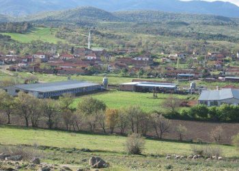 بلدية تابعة لحزب العدالة والتنمية تطرح 11 حقلاً للبيع