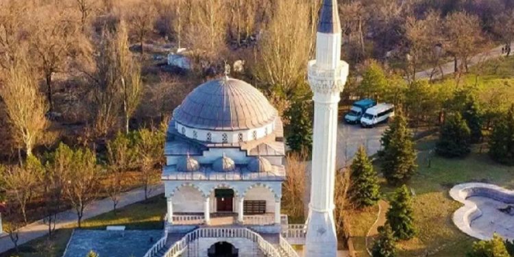 الخارجية الأوكرانية: روسيا قصفت مسجداً يحتمي به أتراك