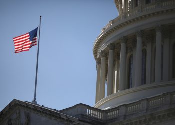 أمريكا تضيف قرابة مائة منظّمة وفرد إلى قائمة قيود التصدير إلى روسيا