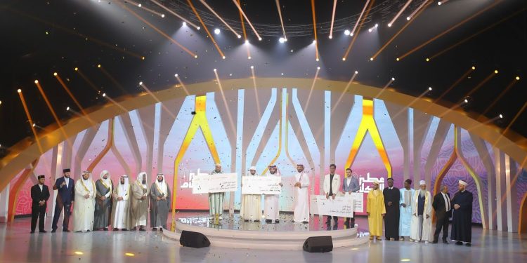 المركز الأوّل والثاني في برنامج “عطر الكلام” السعودي من نصيب مؤذِّنَين تركيّين
