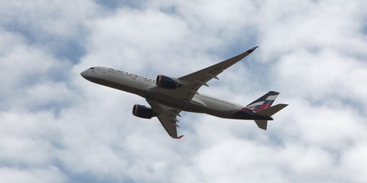 روسيا تسمح للشركات الروسية سداد ثمن الطائرات للأجانب بالروبل الروسي