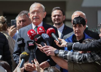 تصريح من كيليجدار أوغلو بعد قطع الكهرباء عن منزله