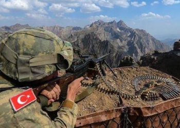 وزارة الدفاع التركية تعلن انتهاء المرحلة الأولى من عملية “قفل المخلب” في كردستان العراق