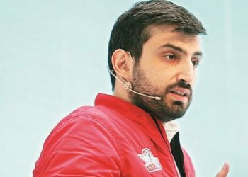 سلجوق بايركتار: طائراتنا تعطي الأمل للأوكرانيين