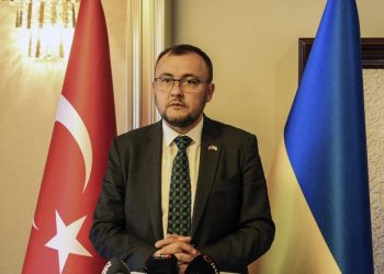 أوكرانيا تنتقد تحول تركيا لبيئة حاضنة للأثرياء الروس