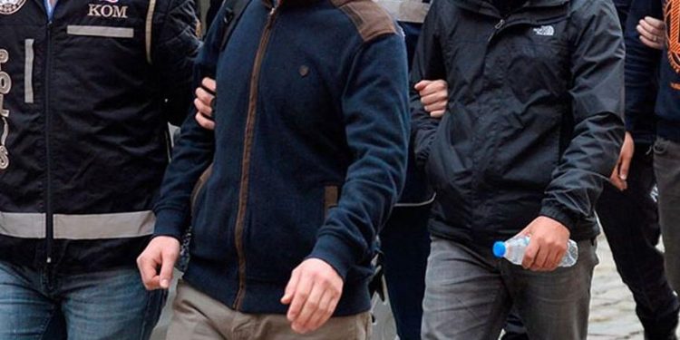 تركيا.. قرارات اعتقال بحق 53 عسكريًا