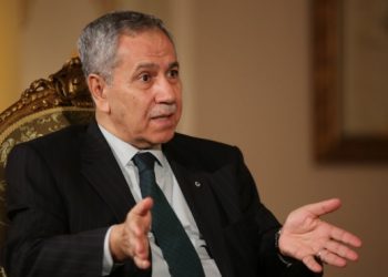 تركيا: رئيس البرلمان السابق ينتقد أحكام قضية جيزي بآيات من القرآن الكريم