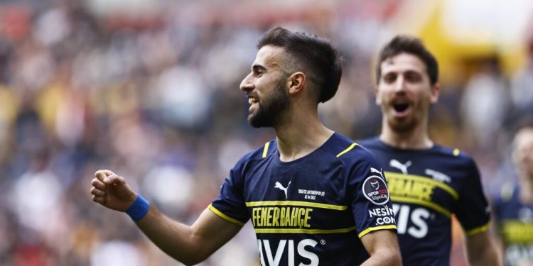 فنربخشة يهزم قيصري سبور برباعية نظيفة