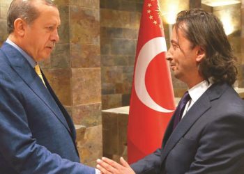 الكاتب المثير إبراهيم قراغول يغادر صحيفة يني شفق