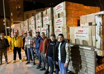 زعيم المافيا التركي سادات بكر يرسل مساعدات للمحتاجين في تركيا