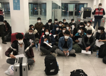 تركيا تعلن ترحيل 27 ألف مهاجرا غير شرعي