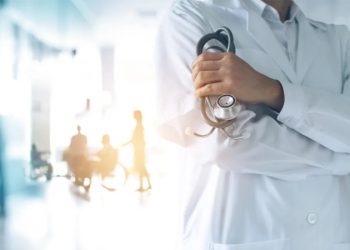 هل يقرر 3000 طبيب تركي السفر إلى الخارج؟