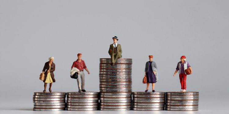 خبير اقتصادي: تركيا على موعد مع موجة جديدة من الإفلاس