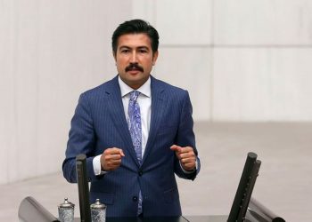 مسؤول في حزب أردوغان: الإمارات استسلمت لتركيا