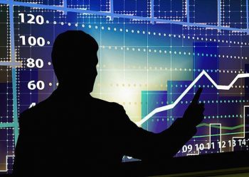 المفوضية الأوروبية تخفض توقعات نمو تركيا إلى 2٪