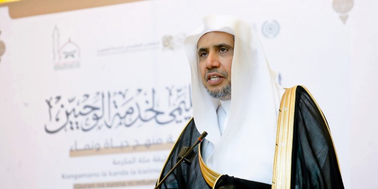 فى ختام ملتقى الأديان.. الشيخ العيسى يؤكّد أهمّيّة بلورة رؤية حضارية لترسيخ قيم الوسطية