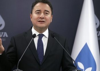 باباجان: الحكومة تعثرت عندما نفد الاحتياطي الأجني