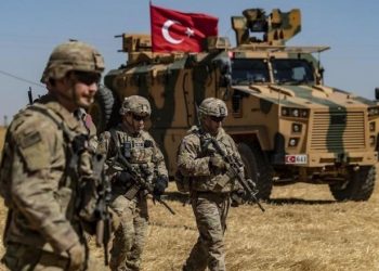 الجيش التركي يقتل 21 عنصرًا من تنظيم “ي ب ك” شمالي سوريا
