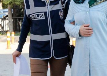 اعتقال تركية حامل بالشهر الخامس ومعرضة لخطر الولادة المبكرة