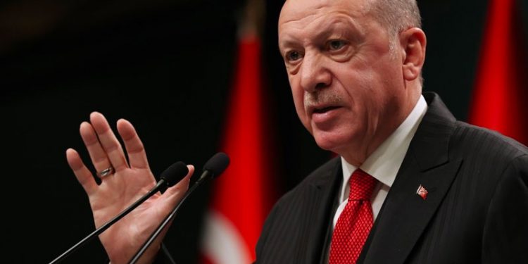 شعار أردوغان الانتخابي: أنا = تركيا