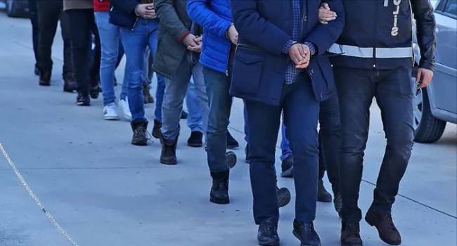 تركيا.. قرارات اعتقال بحق 47 في حملة ضد عناصر الجيش