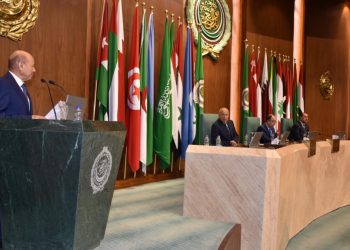 العليمي: اليمن أكبر حقل ألغام في العالم منذ الحرب العالمية الثانية