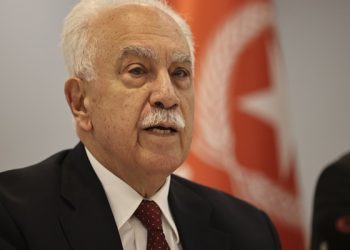 زعيم حزب الوطن يتباهى بسجن جنرالات أتراك خدموا في الناتو